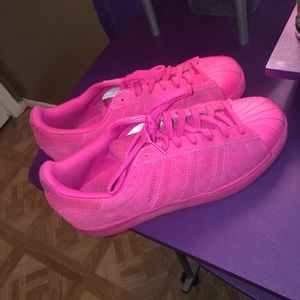 Adidas Superstars Lowtops 💗